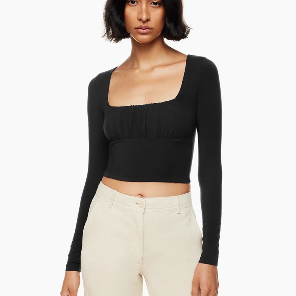 Black aritzia top